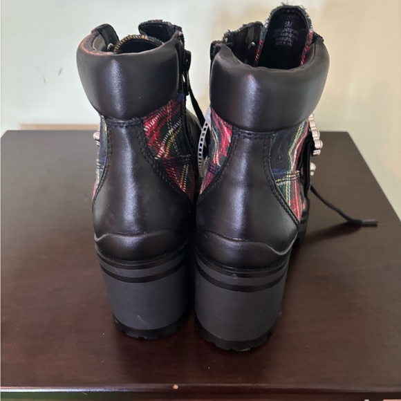 Plaid Lace-Up Boots with Black Straps - Picture 6 of 7